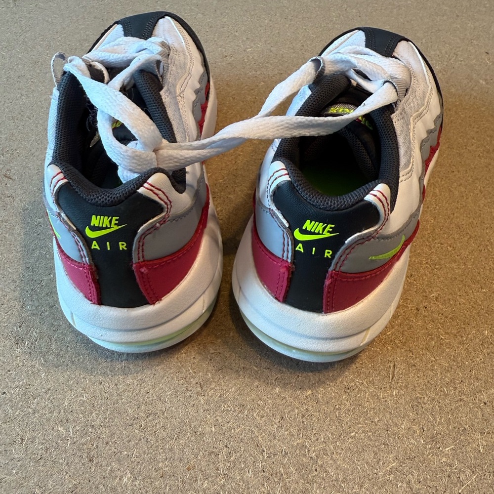 Nike AirMax Kids' Black and White Athletic Shoes size 12C - Picture 4 of 6